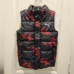 Like New Puma Boys Size 5 Red and Black Vest